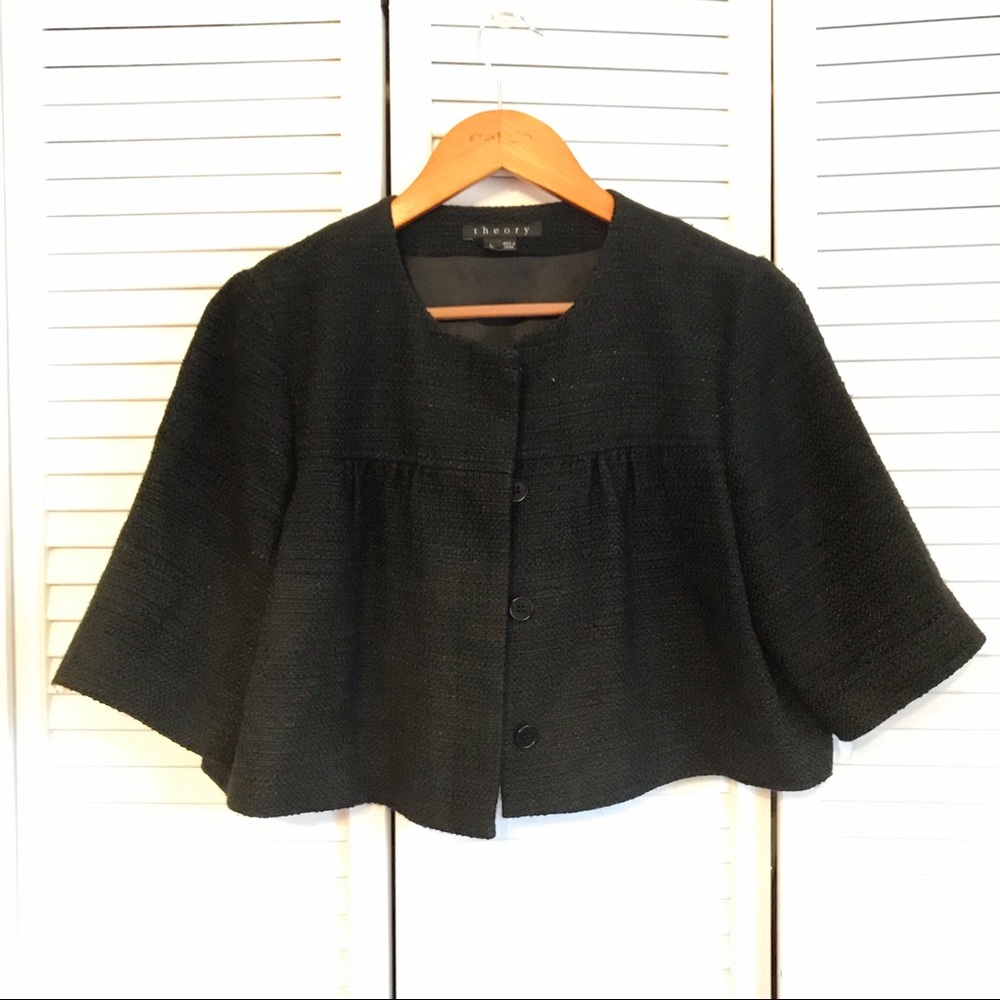 Theory cape